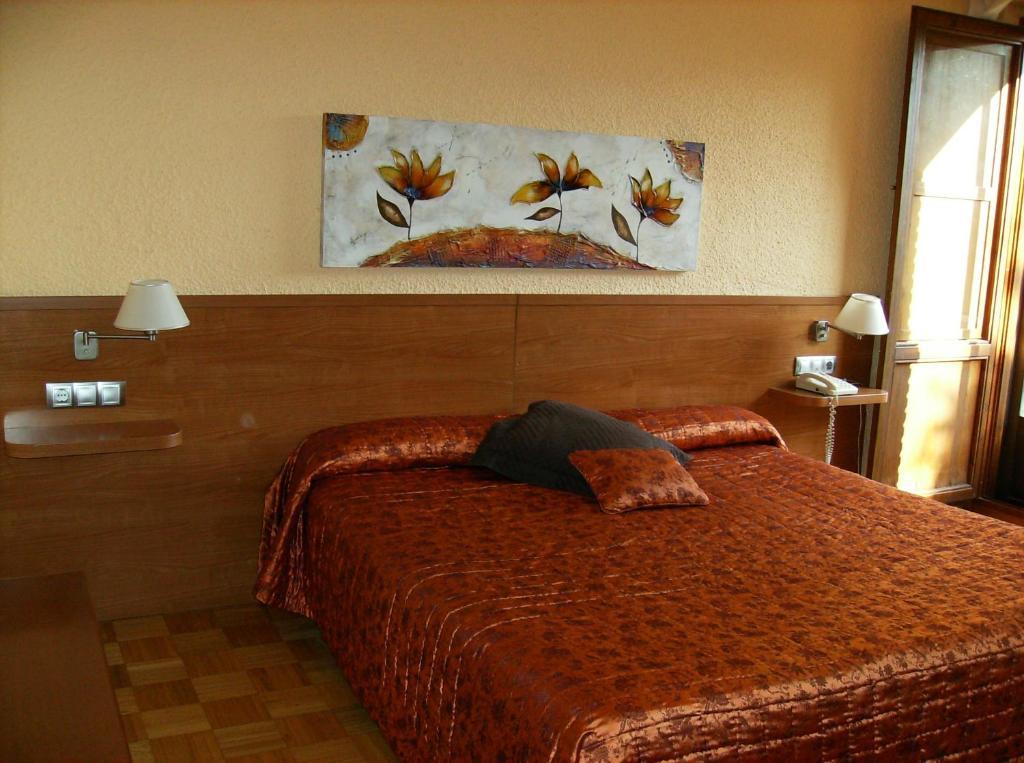 Hotel Yamaguchi Sanguesa Room photo