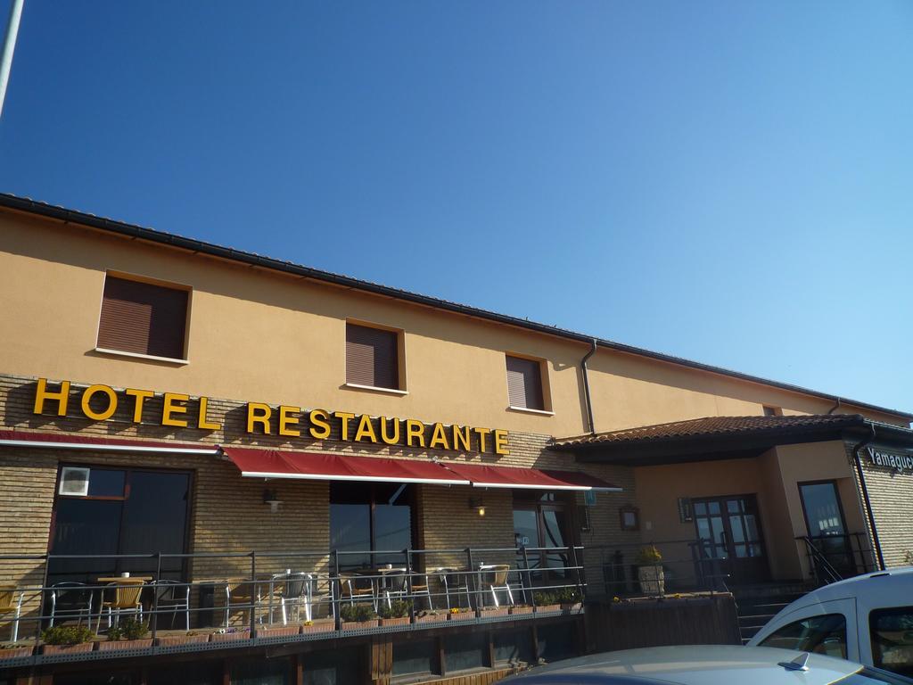 Hotel Yamaguchi Sanguesa Exterior photo